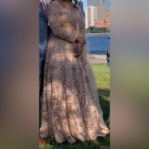 Designer Lengha - Picture 3 of 12